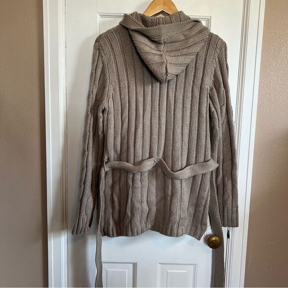 Carolyn Taylor Tan Cable Knit Cardigan with Hood - Picture 5 of 6